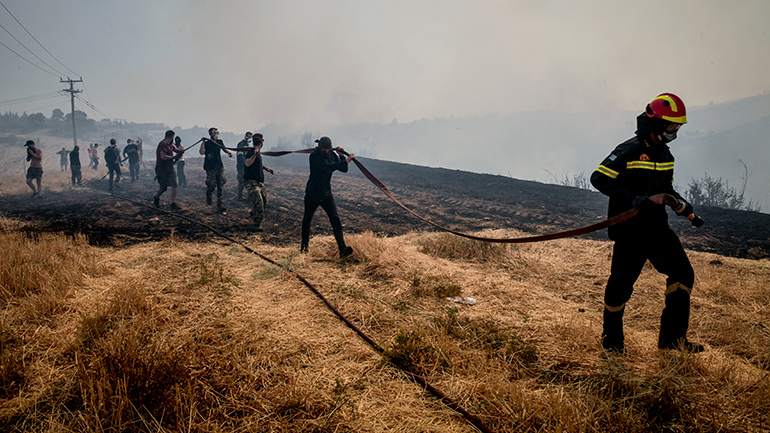 Υπ. Εσωτερικών: 1,5 εκατ. ευρώ για την αντιμετώπιση των πρώτων αναγκών 17 πυρόπληκτων Δήμων και 5 Περιφερειών